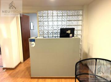 Oficina comercial · 120m² · 4 Ambientes · Amplia Oficina en Venta Centro Nqn