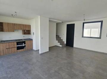 MIN-MIN-25_2 · Departamento en Venta en Castelar con Jardín y Cochera