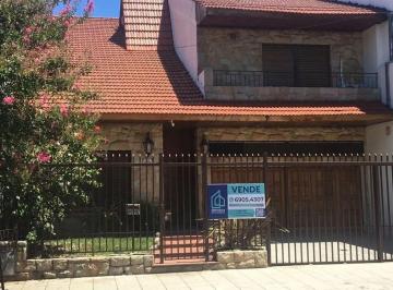 MIN-MIN-159_2 · Casa en Venta en Villa Sarmiento