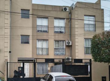 Departamento de 2 ambientes, Morón · Departamento 2 Ambientes Pb con Terraza Propia