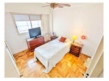 Departamento de 4 ambientes, Flores · Depto. 4 Amb + Balcón Corrido + Lavadero + 2 Toilette