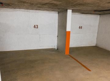 Garage , Quilmes · Alquilo 2 Cocheras Continuas Aisladas, Ambas o por Separado