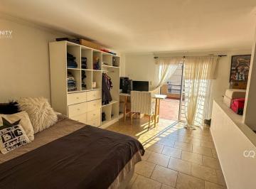 Casa · 269m² · 5 Ambientes · 1 Cochera · Duplex Venta 5 Amb Munro C/ Cochera y Parrilla Apto Credito