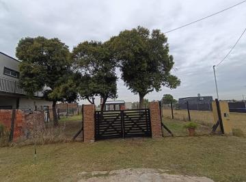 Terreno , La Matanza · Lote de 400 m² con Pileta y Quincho. Ubicado en Virrey del Pino, Km 46, Barrio La Tregua.