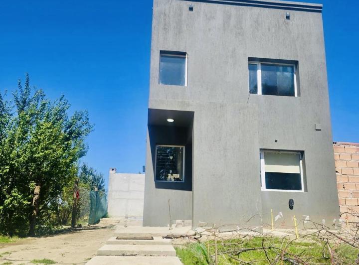 Casa · 85m² · 3 Ambientes · 1 Cochera