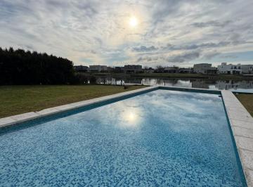 Casa · 181m² · 5 Ambientes · 2 Cocheras · Casa Amoblada en Alquiler a La Laguna | El Cantón | Escobar