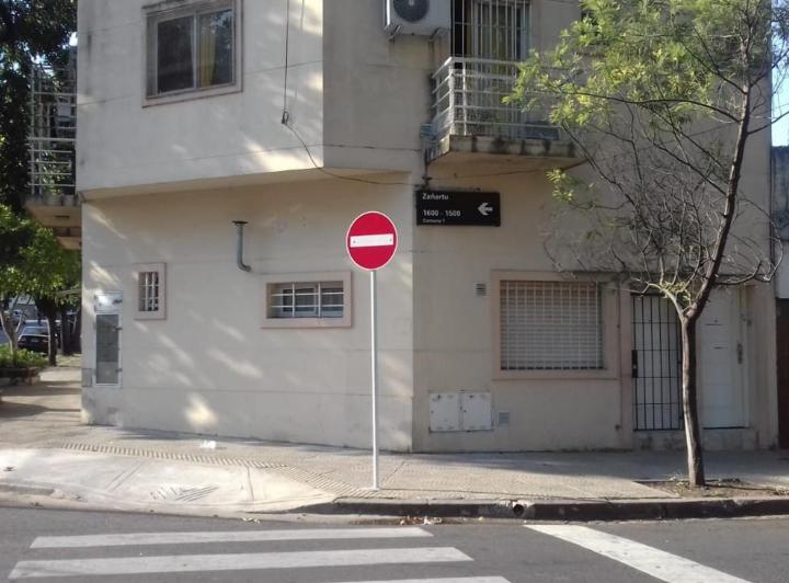 PH en Alquiler en Parque Chacabuco. Monoambiente. Apto Profesional. Sin Expensas