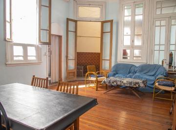 PH · 180m² · 7 Ambientes · Venta - PH - Flores - Super Luminoso y Espacioso - ¡7 Ambientes y 2 Patios!
