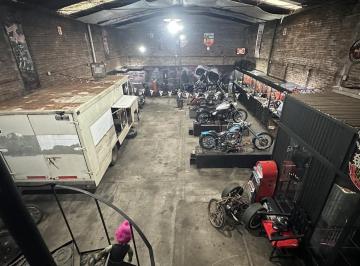 Bodega-Galpón · 191m² · Galpón en Venta en Haedo Norte