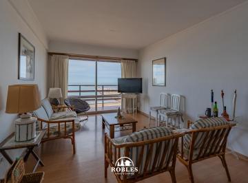 Departamento · 79m² · 3 Ambientes · 1 Cochera · Departamento Frente Al Mar y Las Escalinatas de Playa Grande