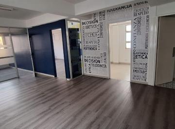 Oficina comercial · 90m² · 3 Ambientes · Oficina en Venta