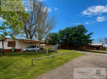 Campo · 903m² · 11 Ambientes · 6 Cocheras · Finca con Complejo Turistico / Cabañas en Venta en Tunuyan Mendoza