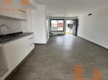 Casa · 118m² · 3 Ambientes · 1 Cochera · Docta Duplex 2 Dorm a Estrenar!
