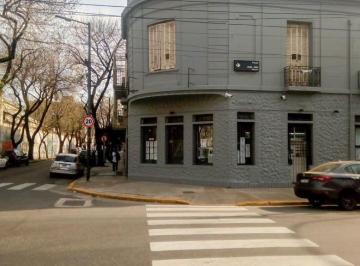 Casa · 175m² · Local - San Cristobal