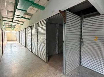 Fondo de comercio · 130m² · 1 Ambiente · 19 Bauleras