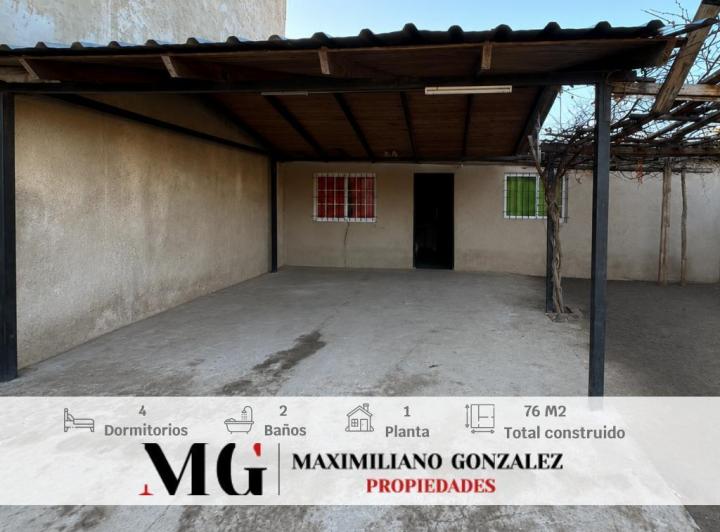 Casa · 76m² · 6 Ambientes · 2 Cocheras