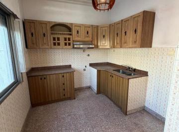 Departamento de 2 ambientes, Lomas de Zamora · Departamento en San Jose - Excelente Ubicacion