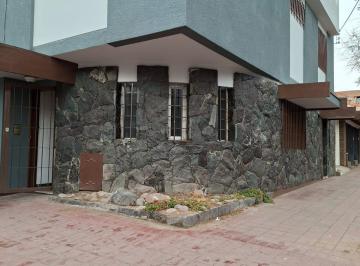 Casa · 150m² · 5 Ambientes · 1 Cochera · Alquier Importante Casa