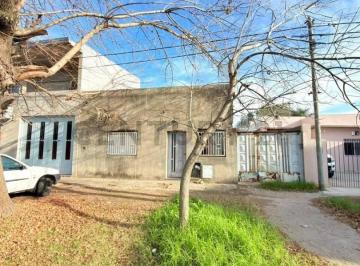 Terreno · 80m² · 4 Ambientes · 1 Cochera · 137 Entre 49 y 50, Terreno en Venta, La Plata.