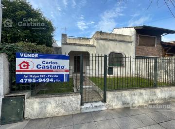 Casa · 80m² · 3 Ambientes · Casa en 1 Planta, 3 Amb. Sobre Lote de 8,66x31,19 m con Gran Fondo Libre