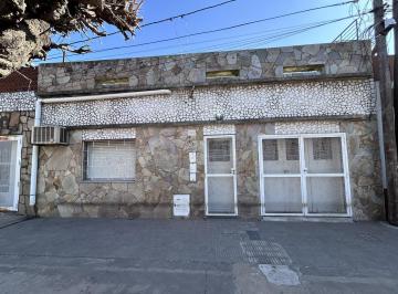 Casa · 140m² · 4 Ambientes · 1 Cochera · Venta Casa Rosario Zona Sur 3 Dorm. Apta Crédito