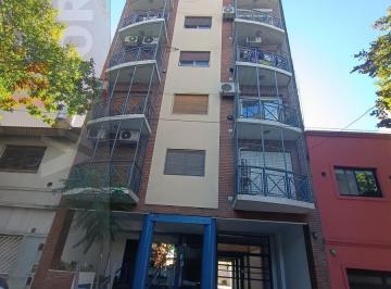 Departamento · 39m² · 2 Ambientes · 1 Cochera · Departamento 2 Amb - Balcón - Muy Luminoso - Cochera! Villa Pueyrredón