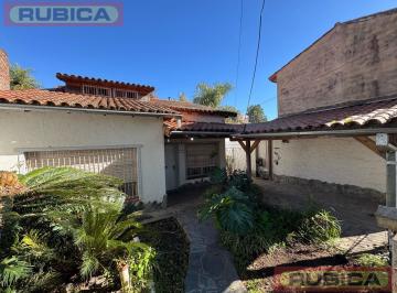 Casa · 128m² · 5 Ambientes · 1 Cochera · Casa en Don Torcuato