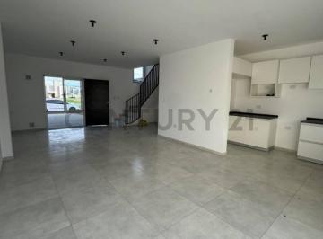 Casa · 120m² · 4 Ambientes · 2 Cocheras · Venta Dúplex 3 Dorm. a Estrenar | Docta Urbanización
