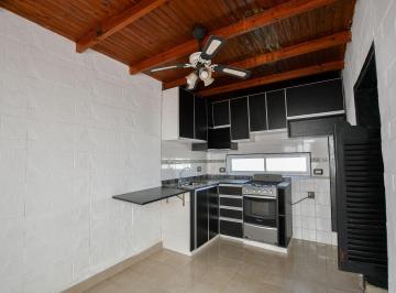 PH · 59m² · 2 Ambientes · PH en Venta Tolosa 1 Dormitorio con Terraza