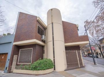 Casa · 178m² · 5 Ambientes · 1 Cochera · Venta Casa 5 Amb Almagro