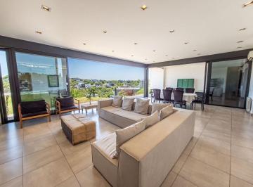 Casa · 385m² · 7 Ambientes · 2 Cocheras · Venta La Cuesta Casa 4 Dormí con Pileta