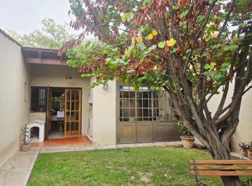 Casa · 170m² · 7 Ambientes · 2 Cocheras · Venta Casa B° Utma Guaymallen Mendoza