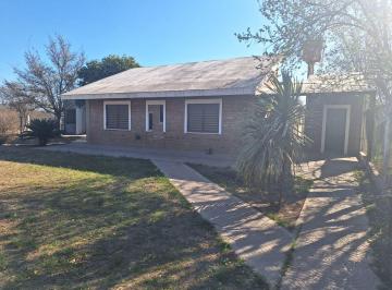 Quinta vacacional · 160m² · 3 Dormitorios · 1 Cochera · Venta Casa Campo 4 Ha + Galpon Malvinas Argentinas