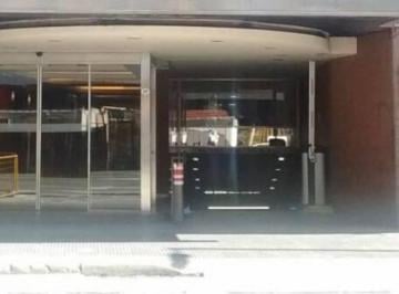 Garage · 12m² · Cochera Cubierta en Venta Microcentro