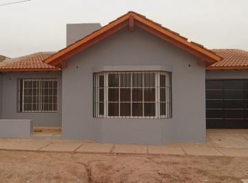 Casa · 139m² · 5 Ambientes · 1 Cochera · Venta Casa B° Cerrado Sharbel, Maipú - a Estrenar