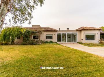 Casa · 237m² · 4 Ambientes · 1 Cochera · Casa Bosque Alto 1.356 m² Lote Apta Credito