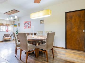 Casa · 130m² · 5 Ambientes · 1 Cochera · Casa 5 Ambientes Venta Ciudad Evita