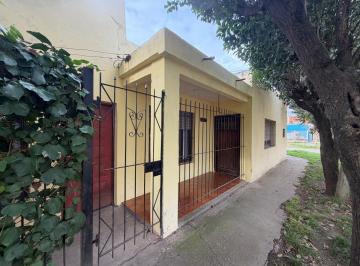 Casa · 140m² · 3 Ambientes · 1 Cochera · Venta Casa C/ Local Lote de 415 m² Trujui Moreno
