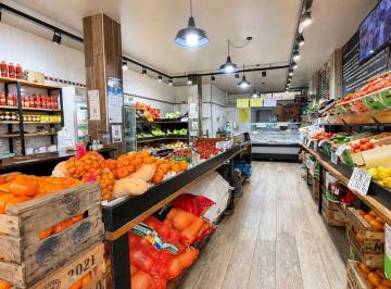 Fondo de comercio · 80m² · Venta Fondo Comercio Verduleria Carniceria Almacen