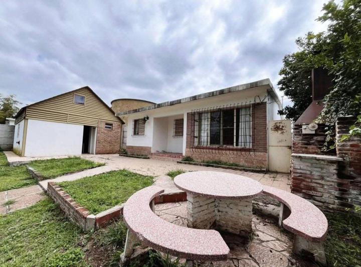 Casa · 110m² · 4 Ambientes · 1 Cochera