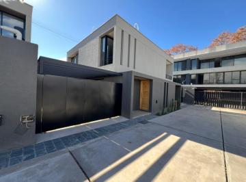 Departamento · 120m² · 2 Dormitorios · 1 Cochera · Departamento en Chacras de Coria