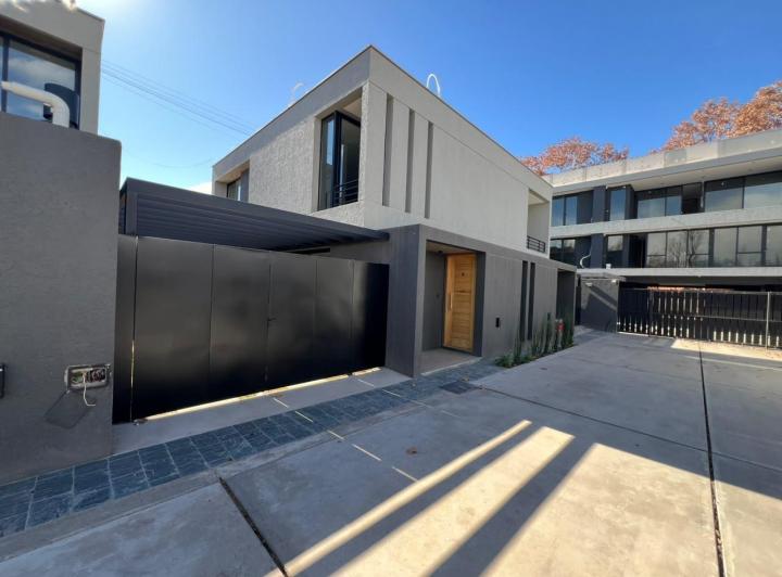 Departamento · 120m² · 2 Dormitorios · 1 Cochera