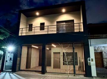 Casa de 4 ambientes, Morón · En Venta - Hermosa Casa a Estrenar - Haedo Chico: Las Bases Al 600