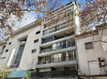 Departamento · 125m² · 8 Ambientes · Venta Apto 3 Dorm 2 Baños + Servicio en El Centro