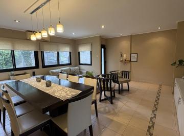 Casa · 120m² · 4 Ambientes · Casa Venta 3 Dorm. en Gorina