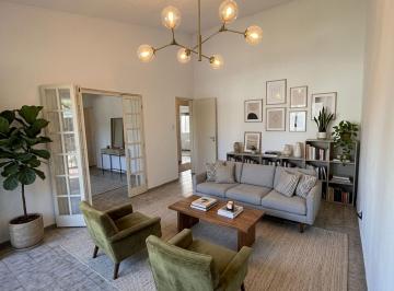 Casa · 117m² · 6 Ambientes · 2 Cocheras · Venta Casa 2 Dorm Patio Cochera Res Velez Sarsfiel