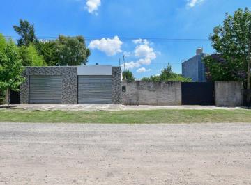 Casa · 134m² · 4 Ambientes · Casa en Venta en City Bell Mas 2 Locales