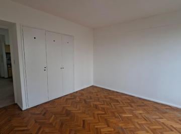 Departamento · 35m² · 2 Ambientes · Exc. Dto. 2 Amb. Al Frente Sobre Av Maipu