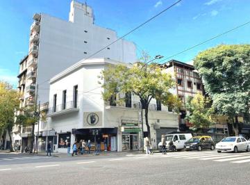 Oficina comercial · 250m² · Edificio Entero, con Locales en Esquina Congreso