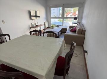 Departamento · 70m² · 3 Ambientes · 1 Cochera · Hermoso Depto 3 Ambientes Super Luminoso C/cochera Zona Guemes